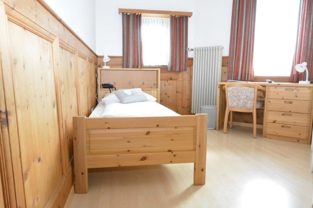 Hotel Terminus Samedan Zewnętrze zdjęcie